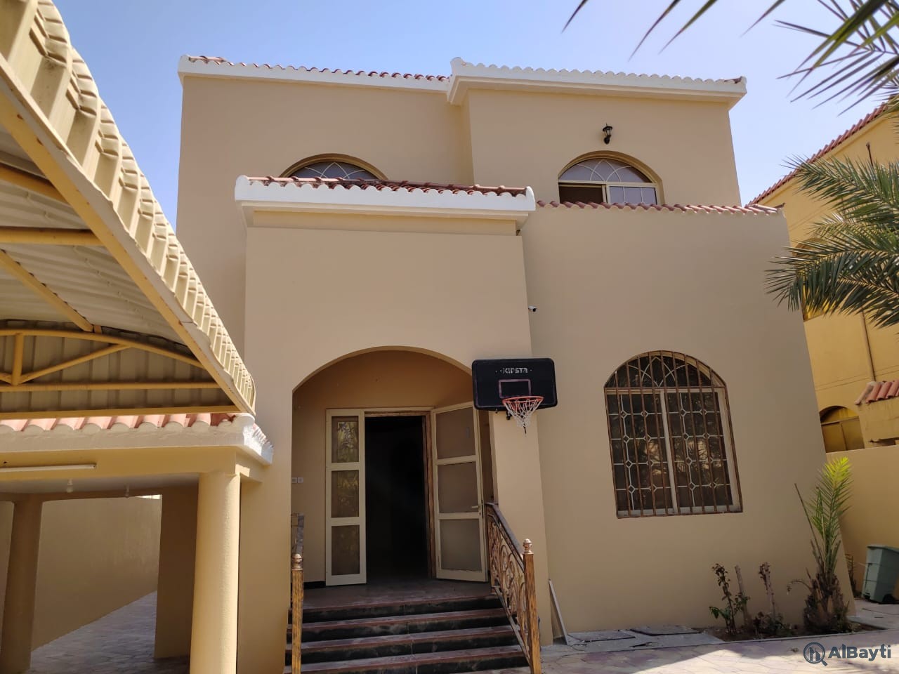 5 Master Bedrooms, Near Main Road, Big Yard, Excellent Location, Best Price.-0