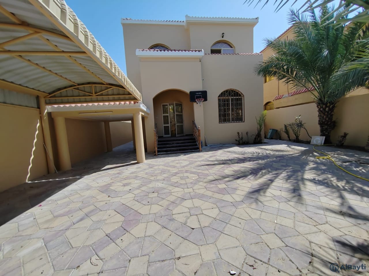 5 Master Bedrooms, Near Main Road, Big Yard, Excellent Location, Best Price.-3